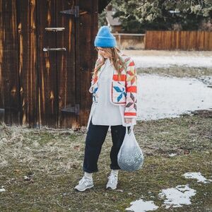 Handmade Quilt Jacket – Ayora Jacket Pattern – Upcycled Vintage Quilt (M/L)